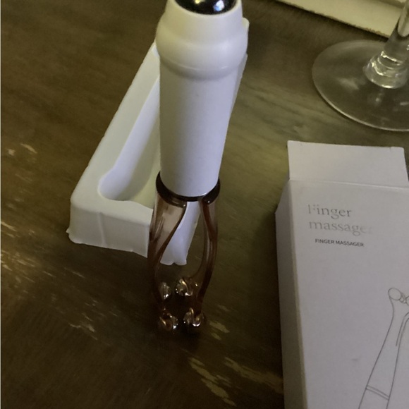 White and Brown Finger Massager-NWT - Picture 2 of 2